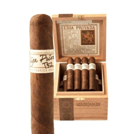 Liga Privada T52 – Petit Corona – 4.25 x 46 – Box of 24