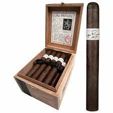 Liga Privada #9 Cigars – Corona Doble – 7 x 54 – Box of 24