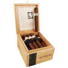 Liga Privada #9 Cigars – Toro – 6 x 52 – Box of 24