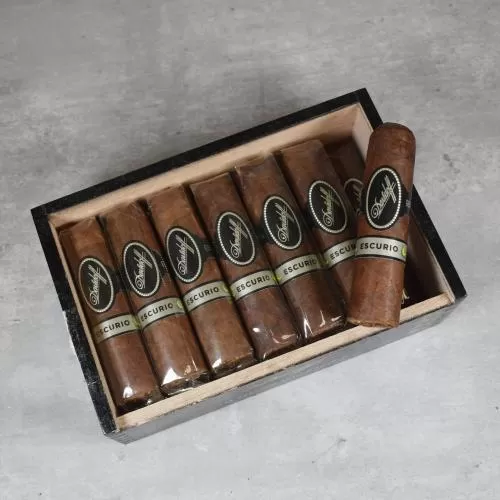 Buy Davidoff Escurio Petit Robusto Cello Cigar - Box of 14